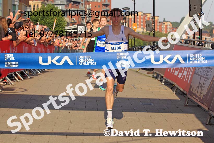 The 2023 UK Athletics One Mile Road Race Champs., Newcastle Quayside.  Photo: David T. Hewitson/Sports for All Pics